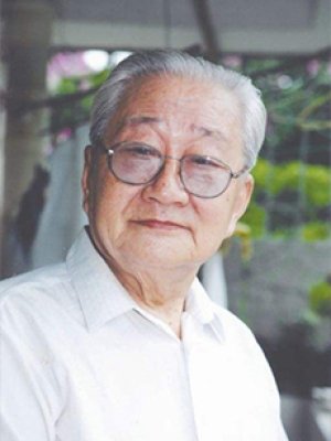 教授林建浩主持开幕式